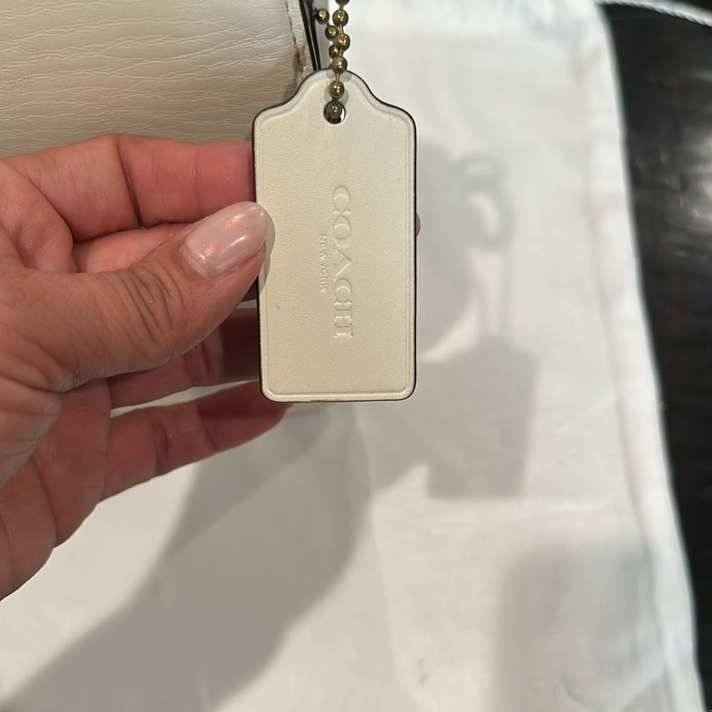 Coach Ivory Leather Top Handle w/two additional straps and dust bag. - Picture 9 of 14